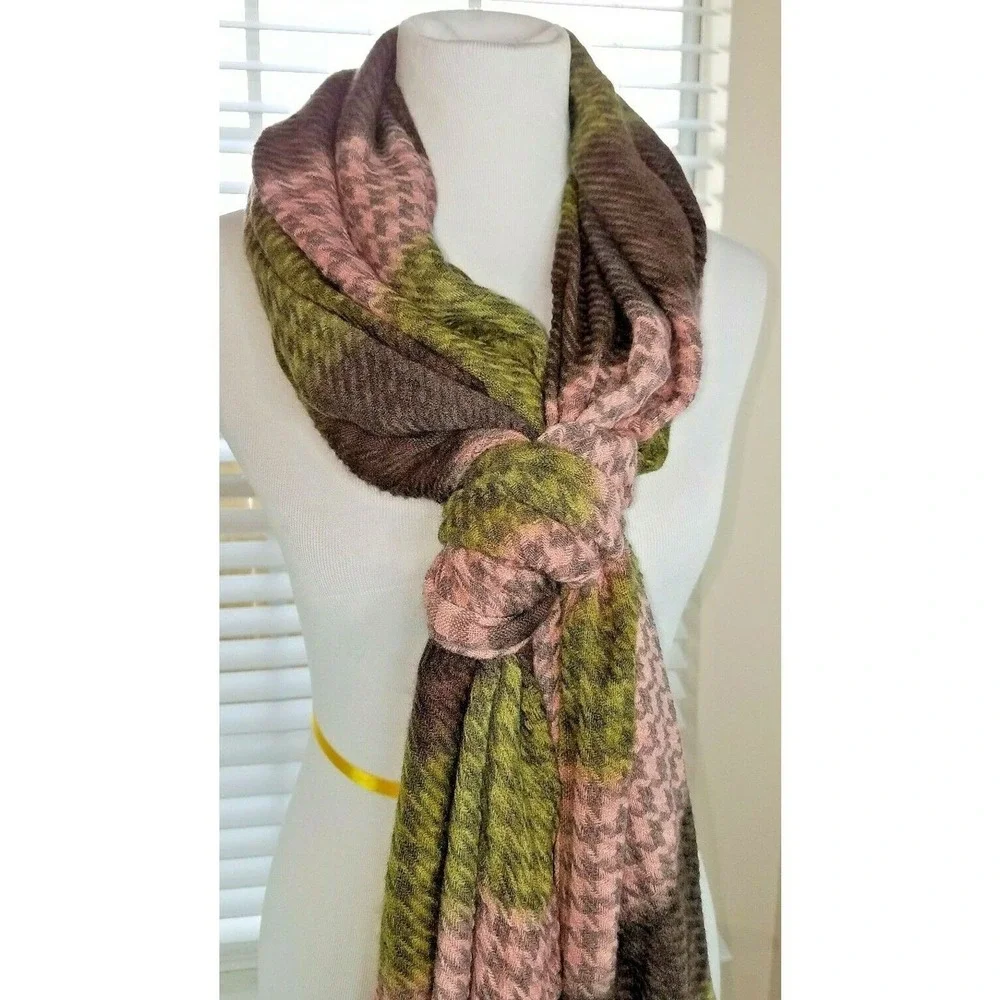 New OCTAVIA Stitch Fix Colorblock Houndstooth SCARF Pink Multi 26